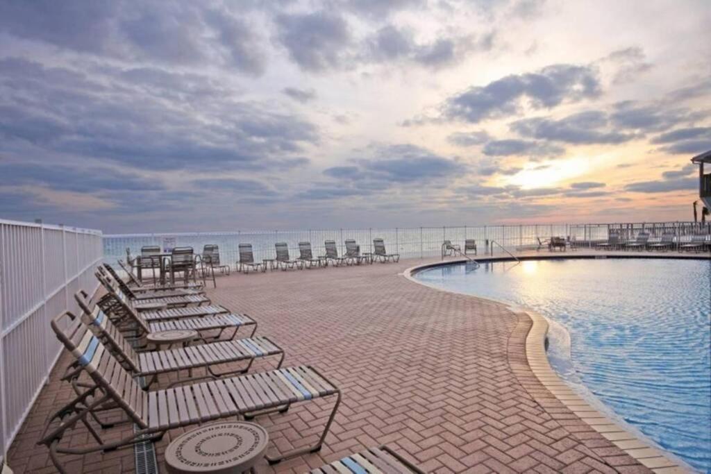 Happy Ours 2200 Sq Ft Corner Beachfront Sleeps 12 Panama Stadt Exterior foto